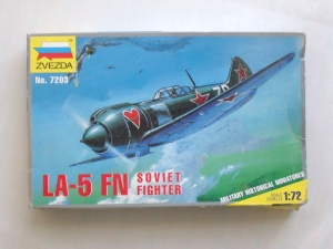 ZVEZDA 1/72 7203 La-5 FN